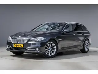 BMW 5-serie Touring 520i Luxury NL-auto|Elek.Trekhaak|Sportstoelen|Leder|Elek.-klep|Camera|Dealerond