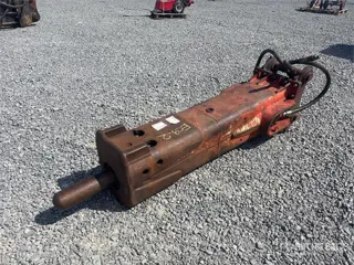 Hydraulic Breaker