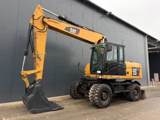 Cat M316D (bj 2011)