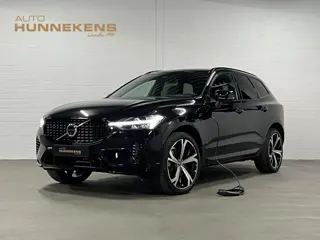 Volvo XC60 2.0 T6 Plug-in hybrid AWD Plus Dark Trekhaak | Open dak | 360 camera | Stuur-/stoelverwar