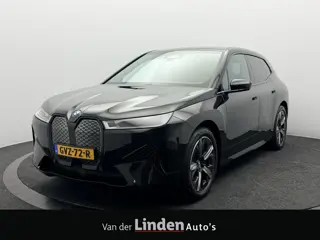 BMW iX xDrive40 High Executive 77 kWh SOH 99,5 | Sportpakket | FabrieksGarantie | Trekhaak | Head-Up