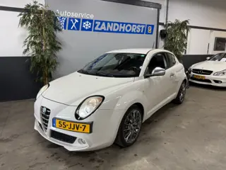 Alfa Romeo MiTo 1.4 T-Jet 155PK // NL auto // Carplay