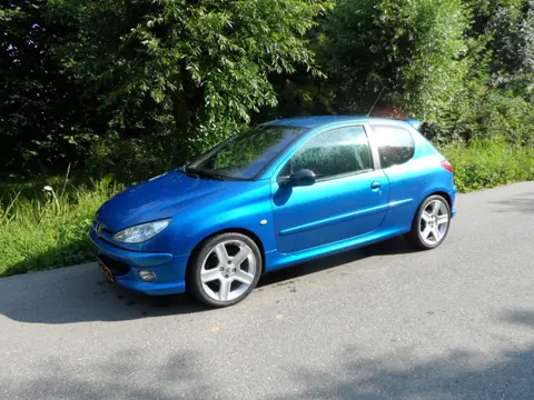 Peugeot 206 2.0-16V RC