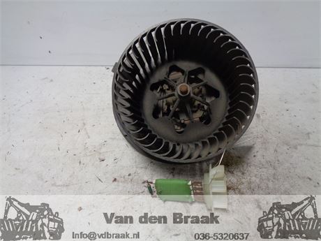 Volkswagen Caddy 2010-2015 Kachelmotor en weerstand