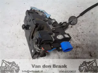 Volkswagen Caddy 2010-2015 Deurslot links