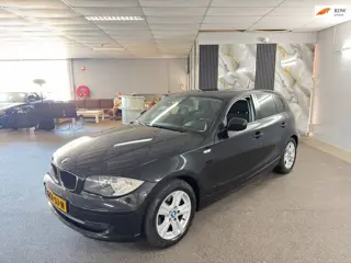 BMW 1-serie 116i High Executive,Airco,Cruise,Stoelverwarming,Parksensoren,Lm velgen,2 sleutels+factu
