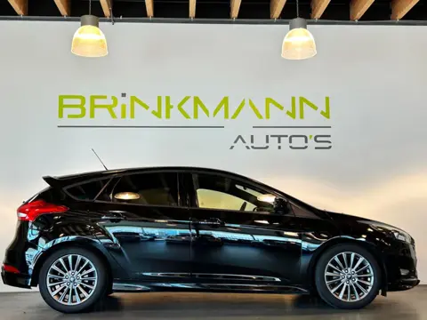 Ford Focus 1.0 ST-Line - ECC - Camera - Nwe Distributie.