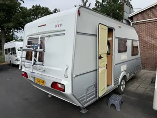 Kip Grey Line Special 47 TLB 2 BEDDEN VOORTENT LUIFEL