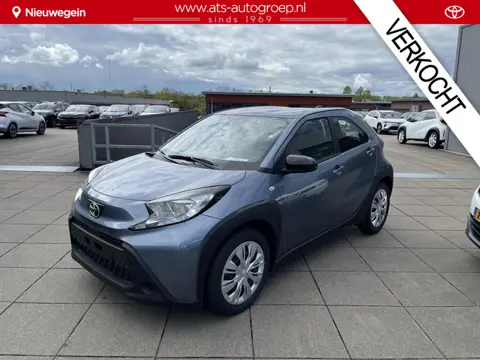 Toyota Aygo X 1.0 VVT-i MT Play Nieuw geregistreerd | Direct leverbaar | 5 KM