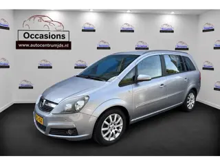 Opel Zafira 2.2 Temptation. Airco , 7 persoons , parkeersensoren !