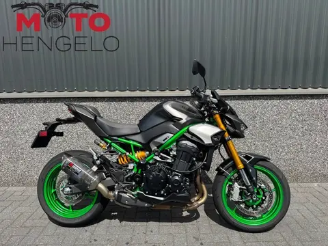 Kawasaki Z900 SE PERFORMANCE AKRAPOVIC (bj 2026)