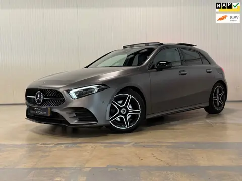 Mercedes-Benz A-klasse 180 Business Solution AMG | PANO | NAP | NIGHT | AMBIANCE | CAMERA