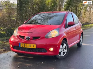 Toyota Aygo 1.0-12V Sport | " 97.000 " KM + Automaat + Nieuwe APK |
