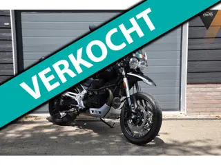 Moto Guzzi V85 TT Travel Mooie en complete motor!