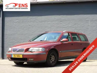Volvo V70 2.4 Comfort Line DEALER ONDERHOUDEN! RIJD PERFECT! STOELVERWARMING! AIRCO! CRUISE!