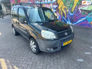 Fiat Doblò 1.3 MultiJet Basis met wat werk nette auto schuifdeur dakdragers stereo nette km stand