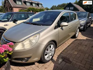 Opel Corsa 1.4-16V Cosmo NIEUWE APK 24-06-2027