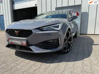 CUPRA Leon 1.4 e-Hybrid VZ Performance Full! / Airco / Navi / Stoelverw. / Adaptive Cruise control /