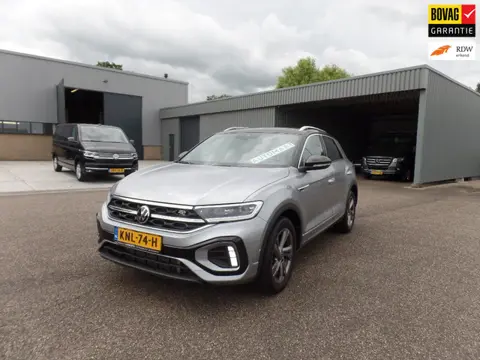 Volkswagen T-ROC 1.5 TSI R-Line AUTOMAAT TREKHAAK CAMERA 2025