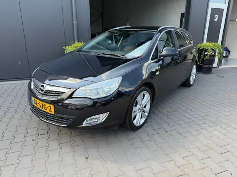 Opel Astra Sports Tourer 1.4 Turbo Cosmo