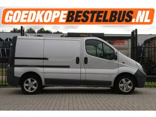 Opel Vivaro 2.5 DTI 135PK / L1H1 / MARGE / Trekhaak..