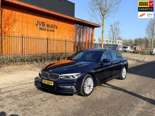BMW 5-serie 520i High Executive, schuifdak, comfortstoelen, Adaptive LED