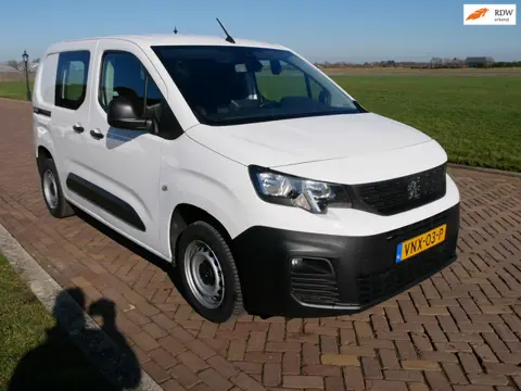 Peugeot Partner 1.5 BlueHDI Premium 73kW AC NAVI ** 7499 EX BTW **