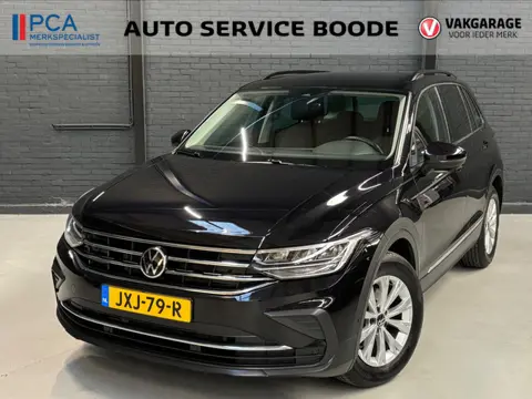 Volkswagen Tiguan 1.5 TSI (150pk) Life automaat - trekhaak - adapt. cruise