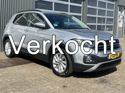 Volkswagen T-Cross 1.0 TSI Life DSG Airco Trekhaak cruise controle Digitaal display Apple carplay Na