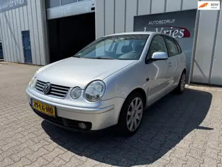 Volkswagen Polo 1.4-16V Highline olie lekkage / Airco / Achteruit rij camera /