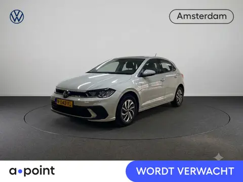Volkswagen Polo 1.0 TSI Life 95 pk | Navigatie via App | Parkeersensoren | Adaptieve cruise control 