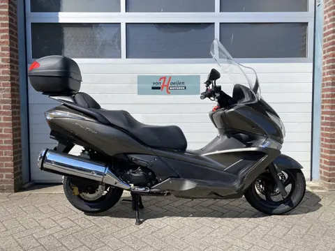 Honda SW-T 600 ABS FJS SILVERWING (bj 2011)