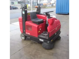 RCM Veegmachine zit-veeg Otto . (bj 2012)