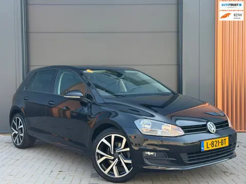 Volkswagen Golf 1.2 TSI Trendline|100% Onderhouden|Stoelverwarming|Bluetooth|Climate Control|Parkeer