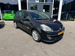 Renault Clio 1.6-16V Rip Curl
