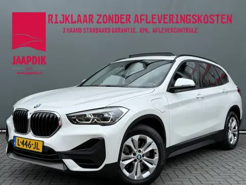 BMW X1 BWJ 2021 xDrive25e 221 PK Business Edition Plus AUTOMAAT | TREKHAAK | PANO | STOELVERW. | LED
