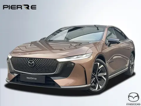 Mazda 6e Takumi Business Edition 68.8 kWh | ZWART LEDER | NAVI | PANO | 360 CAMERA | GRATIS TREKHAAK