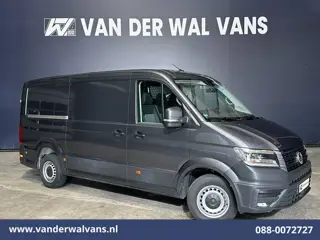 Volkswagen Crafter 2.0 TDI 141pk L3H2 L2H1 Euro6 Airco | Camera | Navigatie | LED | 3000kg Trekhaak 