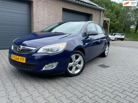Opel Astra 1.4 Turbo Rhythm ECC PDC 2012