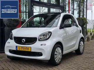 Smart fortwo EQ Essential 18 kWh | SOH 89% | Climate Control | Navigatie | Cruise Control | Electr. 