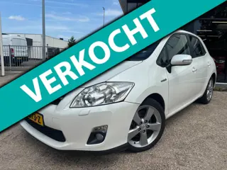 Toyota Auris 1.8 Full Hybrid Dynamic