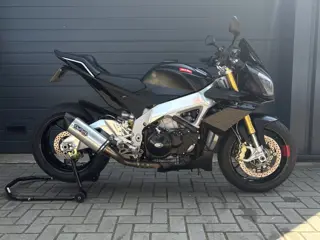 Aprilia Tuono V4R APRC ABS - Quickshifter - ABS - Rijmodi - Nederlandse motor -