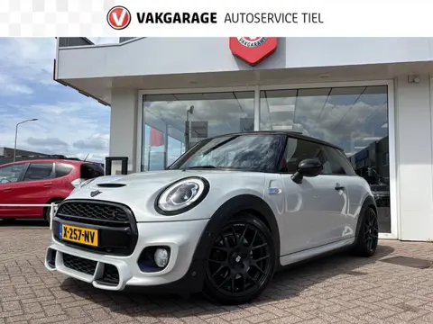 MINI 3-Deurs 2.0 Cooper S Chili Serious Business Schuifdak / sportuitlaat / leer / full options !