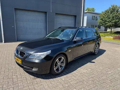 BMW 5-serie Touring 520i Corporate Lease Business Line Edition I Automaat 2010
