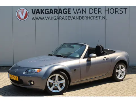 Mazda MX-5 1.8-127pk Exclusive Cabriolet. Een geweldig strak sturende wagen. Van liefhebber voor lie
