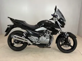 Suzuki INAZUMA 250 (bj 2014)
