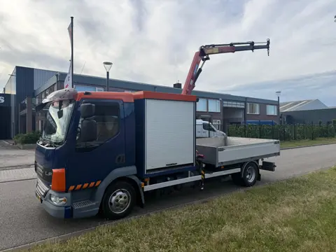 DAF LF 45 kipper + crane (2016) (bj 2010, automaat)