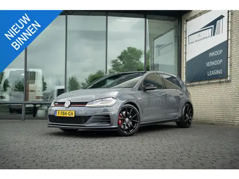 Volkswagen Golf 2.0 TSI GTI TCR*PANO*AKRA*KEYLESS*DYNAUDIO*FULL*
