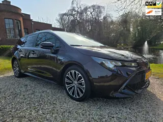 Toyota Corolla Touring Sports 1.8 Hybrid Business Plus
