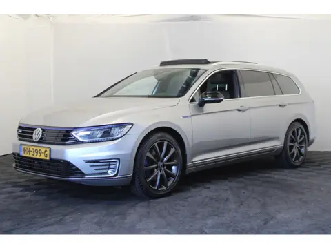 Volkswagen Passat Variant 1.4 TSI GTE Highline (bj 2015)